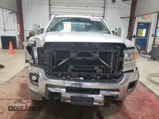 2015 GMC Sierra 2500HD SLT with VIN 1GT12ZE8XFF118001, listed as a Copart auction lot 47244475 with 119,962 mi miles and Salvage title. Bid and sale history available at DreamBid. Image 5.