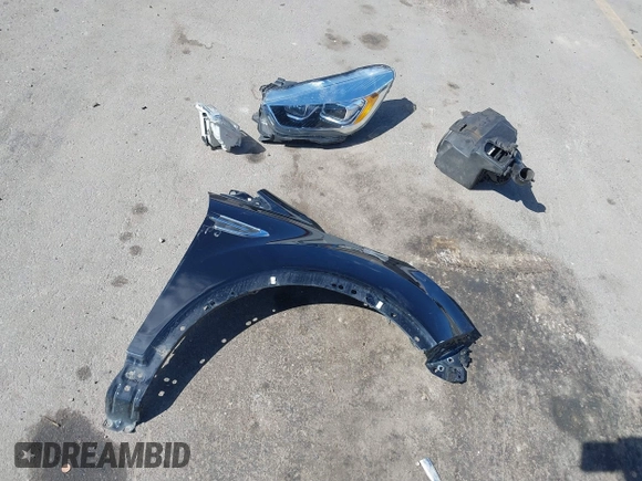 2019 Ford Escape Titanium с VIN 1FMCU9J99KUC44157, выставлен на аукционе IAAI как лот 41741733 с пробегом 75 697 миль миль и . История ставок и продаж доступна на DreamBid. Изображение 12.