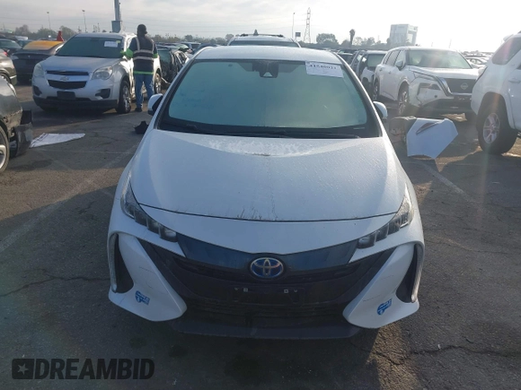 2021 Toyota Prius LE with VIN JTDKAMFP7M3193401, listed as a IAAI auction lot 41540021 with 45,822 mi miles and . Bid and sale history available at DreamBid. Image 13.