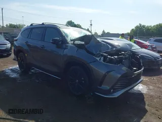 2024 Toyota Highlander LE with VIN 5TDKDRBH2RS568670, listed as a IAAI auction lot 42549212 with 10,600 mi miles and . Bid and sale history available at DreamBid. Image 1.
