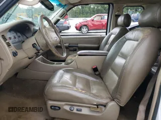 2003 Ford Explorer Sport XLS z VIN 1FMYU60EX3UB96754, wystawiony jako Copart lot #71924874 z przebiegiem 251 869 mil mil oraz Szkody całkowita. Historia ofert i sprzedaży dostępna na DreamBid. Obrazek 7.