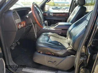 2006 Lincoln Navigator Luxury with VIN 5LMFU28536LJ25620, listed as a Copart auction lot 49981754 with 196,801 mi miles and Clean Title. Bid and sale history available at carsss.com. Image 7.