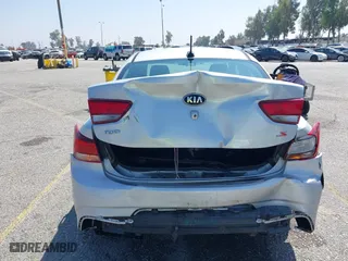 2018 Kia Rio LX with VIN 3KPA24AB4JE086105, listed as a IAAI auction lot 42062323 with 128,289 mi miles. Bid and sale history available at carsss.com. Image 17.