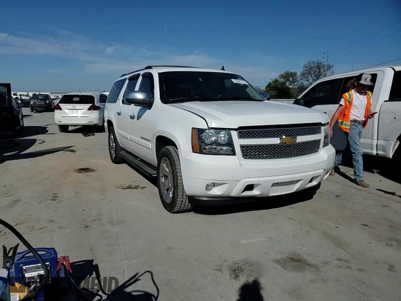 2008 Chevrolet Suburban LTZ with VIN 3GNFC160X8G215320, listed as a Copart auction lot 76341774 with 251,891 mi miles and Salvage Title. Bid and sale history available at carsss.com. Image 11.