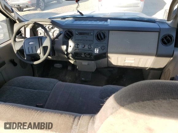 2010 Ford F-250 with VIN 1FTSX2AR4AEA19958, listed as a Copart auction lot 86296244 with 122,349 mi miles and Clean title. Bid and sale history available at DreamBid. Image 8.