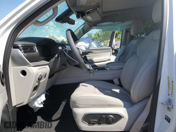2023 Jeep Wagoneer Series III with VIN 1C4SJSDP3PS573384, listed as a Copart auction lot 58173364 with 5,014 mi miles and Salvage title. Bid and sale history available at DreamBid. Image 7.