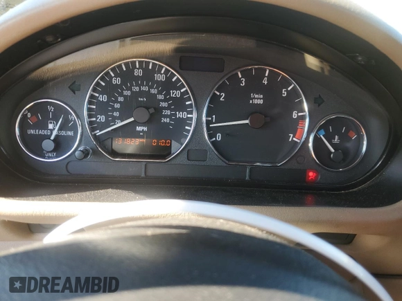 2002 BMW Z3 2.5i with VIN 4USCN33402LM06922, listed as a Copart auction lot 73521204 with 131,823 mi miles and Clean Title. Bid and sale history available at carsss.com. Image 9.