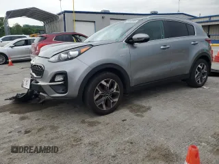 2020 Kia Sportage EX z VIN KNDPNCAC2L7643861, wystawiony jako Copart lot #57430355 z przebiegiem 92 269 mil mil oraz Szkoda całkowita • Salvage title. Historia ofert i sprzedaży dostępna na DreamBid. Obrazek 1.