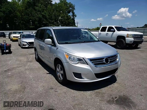 2011 Volkswagen Routan SE with VIN 2V4RW3DG2BR766535, listed as a Copart auction lot 62953345 with 172,620 mi miles and Salvage title. Bid and sale history available at DreamBid. Image 14.