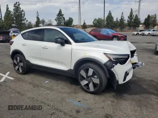 2023 Volvo C40 Ultimate with VIN YV4ED3GM7P2053567, listed as a Copart auction lot 63253793 with 2,813 mi miles. Bid and sale history available at carsss.com. Image 4.