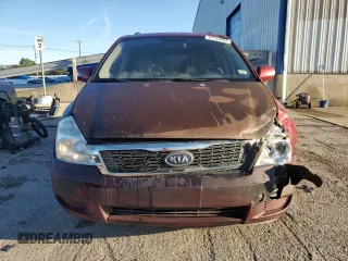 2011 Kia Sedona LX with VIN KNDMG4C78B6410543, listed as a Copart auction lot 73153064 with 149,751 mi miles and Non Repairable. Bid and sale history available at carsss.com. Image 5.