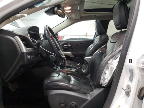 2017 Jeep Cherokee Trailhawk L Plus with VIN 1C4PJMBB4HD214429, listed as a Copart auction lot 58608395 with 117,403 mi miles and Clean title. Bid and sale history available at DreamBid. Image 7.