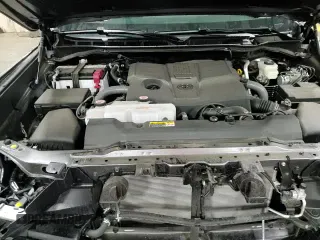 2025 Toyota Tundra SR5 с VIN 5TFWA5DBXSX261887, выставлен на аукционе Copart как лот 63443515 с пробегом 5 615 миль миль и Списание • Salvage title. История ставок и продаж доступна на DreamBid. Изображение 17.
