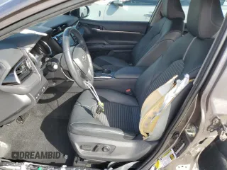 2020 Toyota Camry SE with VIN 4T1G11AK9LU947208, listed as a Copart auction lot 88977545 with 34,721 mi miles and Salvage Title. Bid and sale history available at carsss.com. Image 7.
