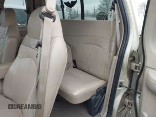2000 Ford F-150 XL z VIN 1FTRX07W8YKA26326, wystawiony jako IAAI lot #41684242 z przebiegiem 222 808 mil mil oraz . Historia ofert i sprzedaży dostępna na DreamBid. Obrazek 8.
