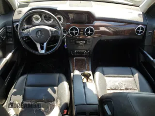 2015 Mercedes-Benz GLK 350 with VIN WDCGG8JB4FG410576, listed as a Copart auction lot 70477134 with 85,912 mi miles and Salvage Title. Bid and sale history available at DreamBid. Image 8.