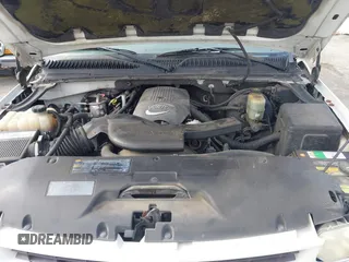 2002 Chevrolet Suburban LT with VIN 3GNFK16T72G327657, listed as a IAAI auction lot 42803663 with Not provided miles and . Bid and sale history available at DreamBid. Image 10.