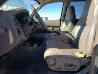 2002 Dodge Durango z VIN 1B4HS58Z42F145892, wystawiony jako Copart lot #89263475 z przebiegiem 227 407 mil mil oraz Szkoda całkowita • Salvage title. Historia ofert i sprzedaży dostępna na DreamBid. Obrazek 7.