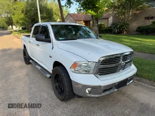2016 Ram 1500 Lone Star z VIN 1C6RR6LT7GS159304, wystawiony jako Copart lot #57001245 z przebiegiem 160 623 mil mil oraz Tytuł czysty. Historia ofert i sprzedaży dostępna na DreamBid. Obrazek 1.