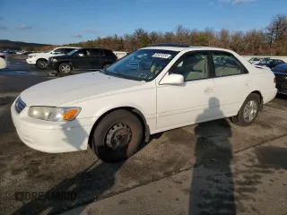 2001 Toyota Camry CE with VIN JT2BG22K610551574, listed as a Copart auction lot 82467224 with 131,730 mi miles and Clean Title. Bid and sale history available at carsss.com. Image 1.
