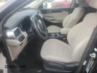 2020 Kia Sorento LX with VIN 5XYPG4A38LG684529, listed as a Copart auction lot 89009425 with 65,338 mi miles and Clean Title. Bid and sale history available at carsss.com. Image 7.