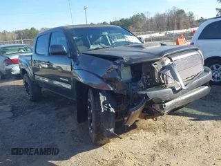 2009 Toyota Tacoma PreRunner with VIN 3TMJU62N09M079135, listed as a IAAI auction lot 41608120 with 230,384 mi miles. Bid and sale history available at carsss.com. Image 1.