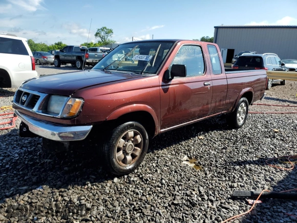 1998 Nissan Frontier XE z VIN 1N6DD26S9WC383015, wystawiony jako Copart lot #51453755 z przebiegiem 223 770 mil mil oraz Szkoda całkowita • Salvage title. Historia ofert i sprzedaży dostępna na DreamBid. Obrazek 1.