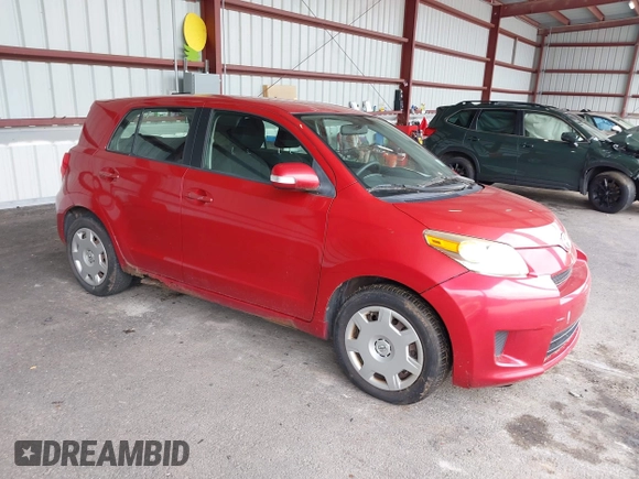 2010 Scion xD z VIN JTKKU4B47AJ057546, wystawiony jako IAAI lot #42484796 z przebiegiem 120 063 mil mil oraz . Historia ofert i sprzedaży dostępna na DreamBid. Obrazek 1.