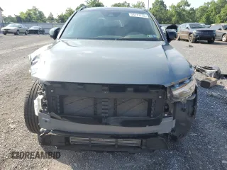 2021 Volvo XC40 R-Design with VIN YV4162UM9M2401811, listed as a Copart auction lot 59177733 with 11,993 mi miles and . Bid and sale history available at carsss.com. Image 5.