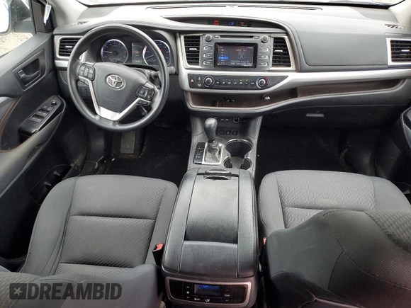 2019 Toyota Highlander LE with VIN 5TDBZRFH7KS923687, listed as a Copart auction lot 59292065 with 94,084 mi miles and Salvage title. Bid and sale history available at DreamBid. Image 8.