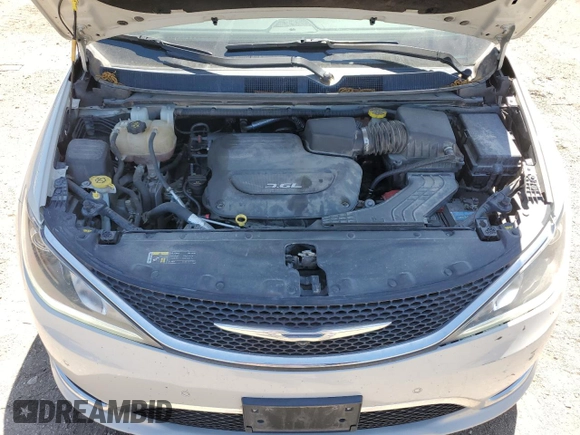2017 Chrysler Pacifica Limited z VIN 2C4RC1GG4HR607740, wystawiony jako Copart lot #53989725 z przebiegiem 158 148 mil mil oraz Szkoda całkowita • Salvage title. Historia ofert i sprzedaży dostępna na DreamBid. Obrazek 12.