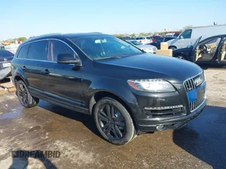 2015 Audi Q7 3.0T Premium Plus with VIN WA1LGAFE7FD030433, listed as a IAAI auction lot 41860767 with 37,592 mi miles. Bid and sale history available at carsss.com. Image 1.