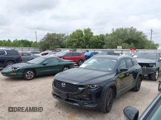 2025 Mazda CX-50 S Preferred z VIN 7MMVABBM7SN341657, wystawiony jako IAAI lot #42148357 z przebiegiem 2 861 mil mil oraz . Historia ofert i sprzedaży dostępna na DreamBid. Obrazek 19.
