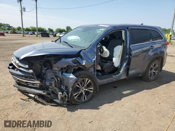 2018 Toyota Highlander LE z VIN 5TDBZRFH0JS814535, wystawiony jako Copart lot #61016835 z przebiegiem Nie podano mil oraz Czysty tytuł • Clean title. Historia ofert i sprzedaży dostępna na DreamBid. Obrazek 1.