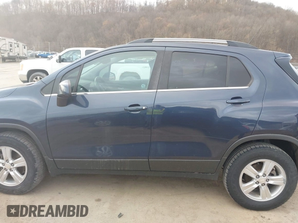 2018 Chevrolet Trax LT with VIN 3GNCJPSB9JL303436, listed as a IAAI auction lot 41836272 with 117,775 mi miles. Bid and sale history available at carsss.com. Image 15.