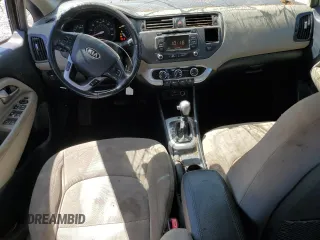 2014 Kia Rio EX z VIN KNADN4A31E6328144, wystawiony jako Copart lot #52235825 z przebiegiem 100 145 mil mil oraz Szkody całkowita. Historia ofert i sprzedaży dostępna na DreamBid. Obrazek 8.