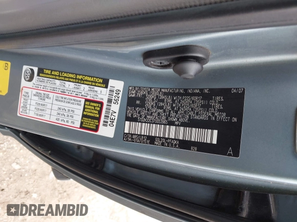 2007 Toyota Sienna XLE with VIN 5TDZK22C37S053965, listed as a IAAI auction lot 41902226 with 239,910 mi miles. Bid and sale history available at carsss.com. Image 9.