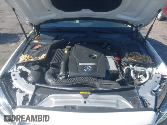 2015 Mercedes-Benz C-Class C 300 Luxury with VIN 55SWF4KB6FU020602, listed as a IAAI auction lot 41899959 with 150,516 mi miles. Bid and sale history available at carsss.com. Image 10.