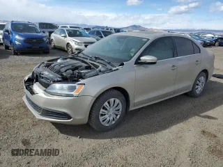2013 Volkswagen Jetta SE с VIN 3VWDX7AJ2DM254273, выставлен на аукционе Copart как лот 49762265 с пробегом 135 012 миль миль и Списание • Salvage title. История ставок и продаж доступна на DreamBid. Изображение 1.