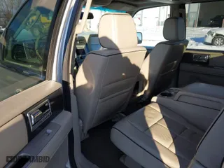 2007 Lincoln Navigator L with VIN 5LMFL28527LJ13754, listed as a IAAI auction lot 41322734 with 198,841 mi miles. Bid and sale history available at carsss.com. Image 8.
