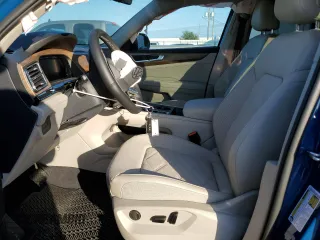 2025 Volkswagen Atlas SE with VIN 1V2DR2CAXSC512985, listed as a Copart auction lot 87933825 with Not provided miles and Salvage title. Bid and sale history available at DreamBid. Image 7.