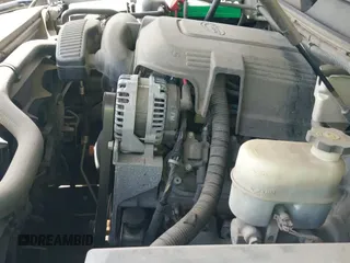 2013 Chevrolet Tahoe LS z VIN 1GNSCAE09DR184197, wystawiony jako IAAI lot #42588553 z przebiegiem 137 205 mil mil oraz . Historia ofert i sprzedaży dostępna na DreamBid. Obrazek 18.