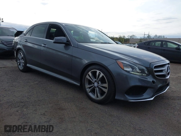 2016 Mercedes-Benz E-Class E 350 Luxury with VIN WDDHF8JB2GB237075, listed as a IAAI auction lot 42047087 with 66,298 mi miles. Bid and sale history available at carsss.com. Image 1.