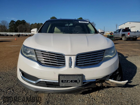 2017 Lincoln MKX Reserve with VIN 2LMPJ6LR1HBL15425, listed as a Copart auction lot 86949724 with 185,723 mi miles and Salvage Title. Bid and sale history available at carsss.com. Image 5.
