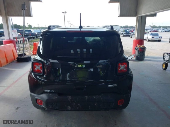2020 Jeep Renegade Latitude with VIN ZACNJABB6LPL76835, listed as a IAAI auction lot 40352132 with 119,750 mi miles. Bid and sale history available at carsss.com. Image 16.