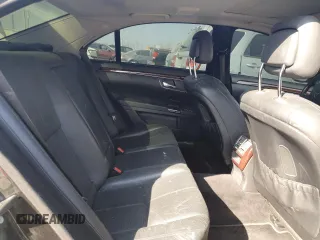 2008 Mercedes-Benz S 550 with VIN WDDNG71X88A197257, listed as a Copart auction lot 49098495 with 182,514 mi miles and Salvage Title. Bid and sale history available at DreamBid. Image 10.