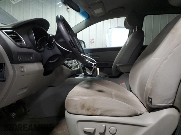 2015 Kia Sedona LX with VIN KNDMB5C16F6058875, listed as a Copart auction lot 52739125 with 117,207 mi miles and Clean Title. Bid and sale history available at DreamBid. Image 7.