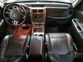 2010 Jeep Liberty Limited z VIN 1J4PN5GKXAW116335, wystawiony jako Copart lot #48574465 z przebiegiem 179 804 mil mil oraz Szkoda całkowita • Salvage title. Historia ofert i sprzedaży dostępna na DreamBid. Obrazek 8.
