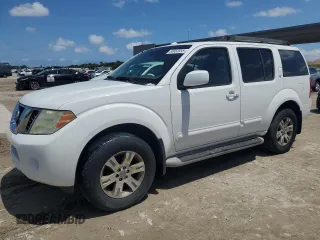 2010 Nissan Pathfinder S with VIN 5N1AR1NB7AC611147, listed as a Copart auction lot 55862055 with 204,715 mi miles and Clean title. Bid and sale history available at DreamBid. Image 1.