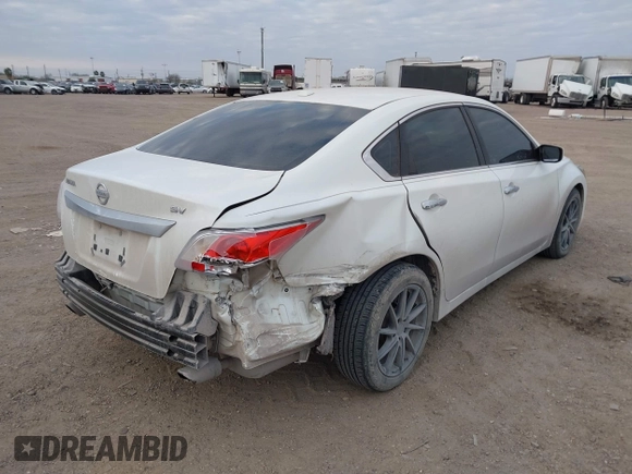 2015 Nissan Altima SV with VIN 1N4AL3AP6FC154329, listed as a IAAI auction lot 41611704 with 124,820 mi miles and . Bid and sale history available at carsss.com. Image 4.